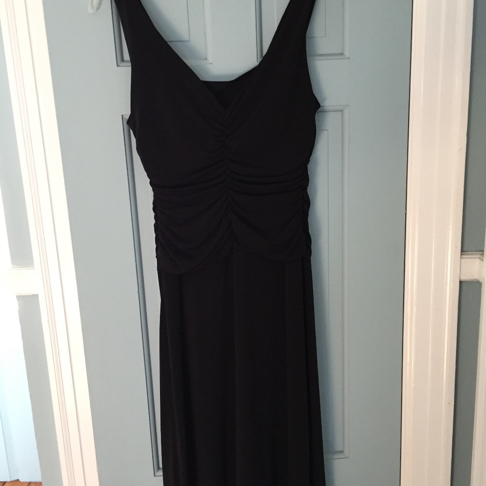 dress - Picture 2 of 5